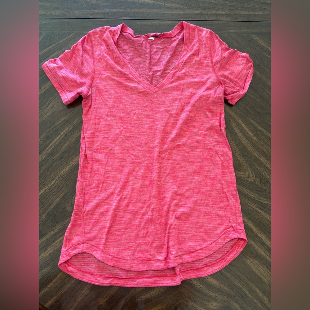 lululemon athletica Heathered Pink Short Sleeve Tee